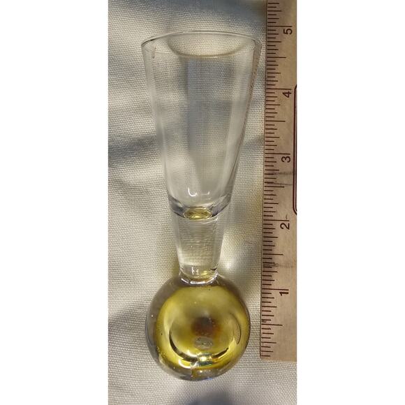 Set Of Three Bubble Bottomed Shot Glasses Different Colors - Picture 11 of 11